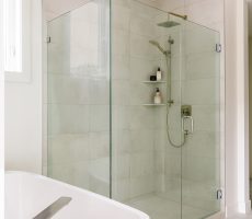 Stunning 5 Piece Ensuite Bathroom