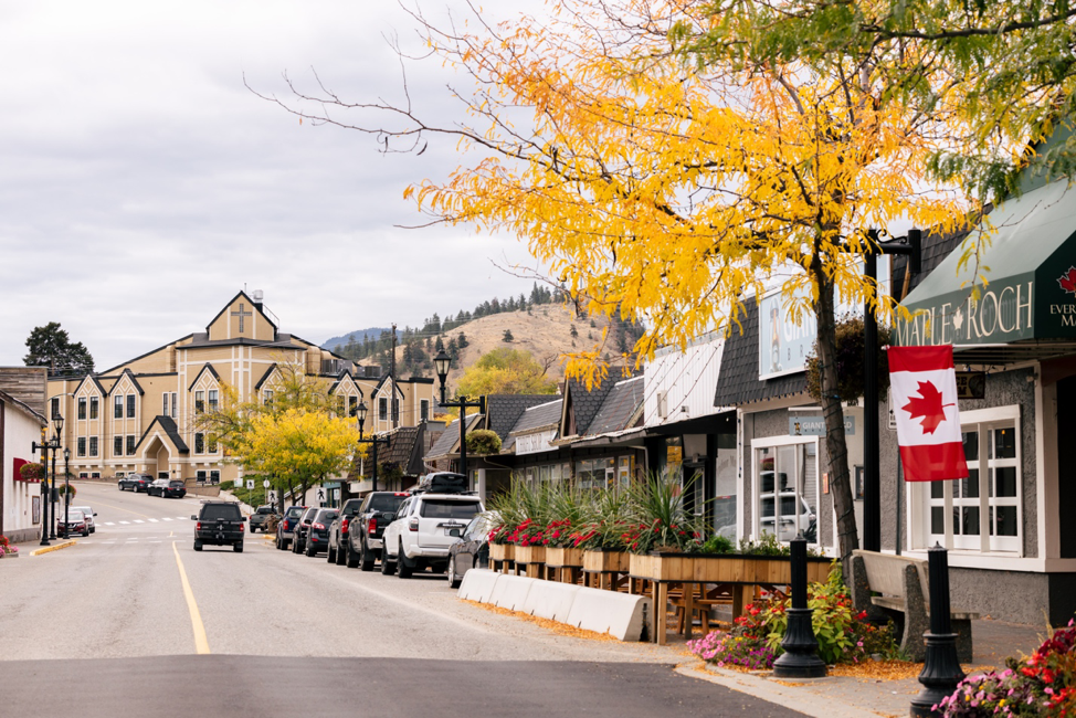 Summerland Arts & Culture: Creative Living Near Hunter’s Hill